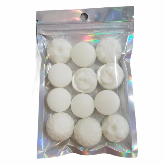 The Perfect Christmas Wax Melts - Picture 2 of 3